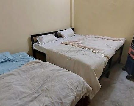 Shree Kashi Govardhan Dham Hotel อุจเจน ภายนอก รูปภาพ